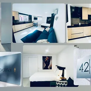 Casa Afrodita 1 *