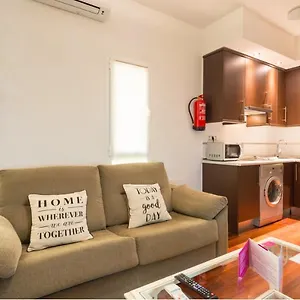 Victoria Suites *