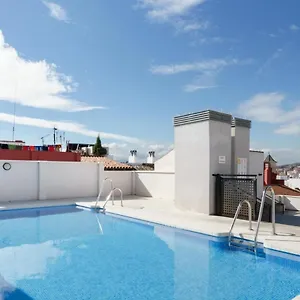 Family Patio&swimming Pool In Center Apartment