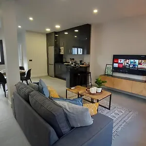 Rent4 Apartment *