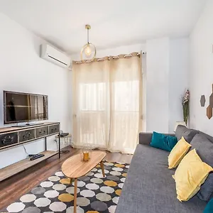 Apartment C29 - Trendy Central With Small Parking And Terrace *