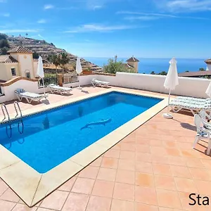 Villa Silhouse Villas *