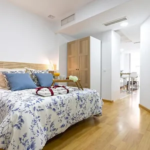 -malagasunapts- Fashion Historical Centre * Malaga