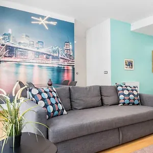 -malagasunapts- Modern Citycentre Pool&parking Apartment *