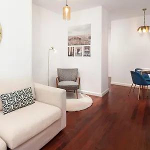 New San Juan Historic Center & Parking Apartment