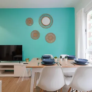 C29 Beutiful & Shiny 4 Bdrm Apartment *