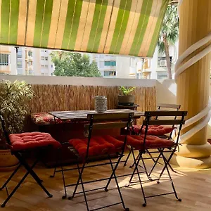 Con Smart Tv En Piso Compartido Con Bano Privado O Compartido Sol Homestay Malaga