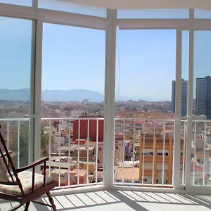 Homestay Rare Find! Skyline View-modern 6 Bed 2 Bath Flat In The Heart Of