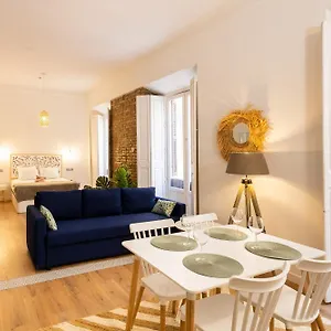 Apartment Strachan Trip *