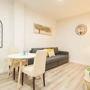 Dos Aceras 1 Bedroom Apartment *