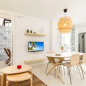 Homes La Victoria Apartment *