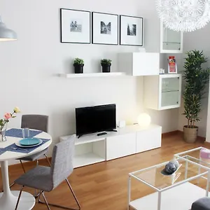 Apartment Jinetes 16, Pool, Historic Center, Free Parking, Quite Neighborhood, Ce Malaga