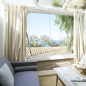 Sea Views-free Parking