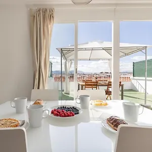 Apartment Fun Building By Homeabout Malaga