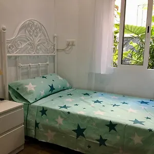 Fur Singles In Einem Typischen Andalusischen Stadthaus Mit Sonnenterrasse Guest house