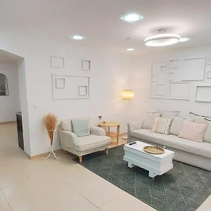 Apartment Relax, On The Beach *