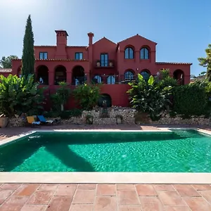 Melenchin Villa *