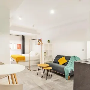 Aparthotel Loftinmalaga Malaga