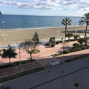 Piso Frente Al Mar Primera Linea De Playa En Con Parking Gratuito Apartment