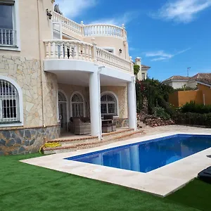 Bougainville Villa Malaga