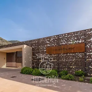 Higueronrentals Mikero