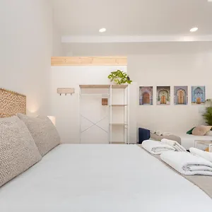 Apartment C50 Stylish Loft Close To The Sea