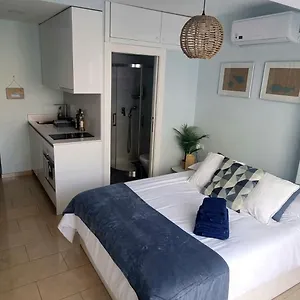 House Apartment, Playa Malagueta *