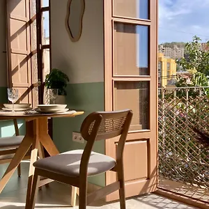 Nieuw - Kleurrijke Met Frans Balkon * Malaga
