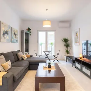 3 Bedroom Flat In Historic Centre Malaga