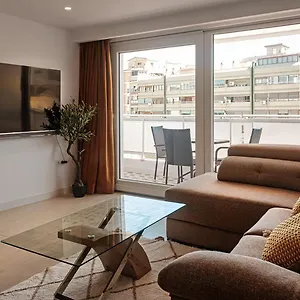 Apartment - Steps From The & Historic Center