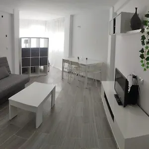 Ruselo Costa Apartment *