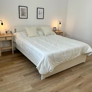 Larios Gæstehus *