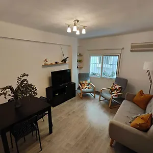 S&j Apartment *