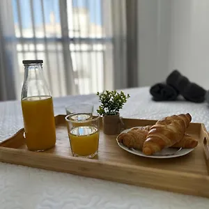 Apartamento El Rincon De Apolo. Atico Con Aparcamiento Gratis.