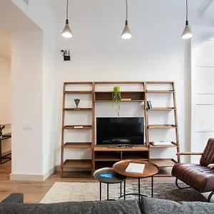 Thyssen Premium Apartment