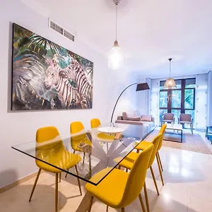 Apartment Center Experience - Premium *