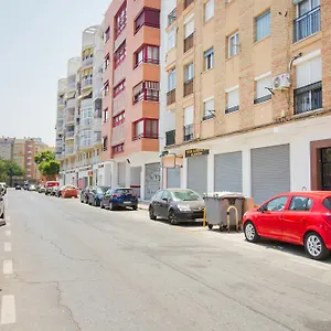Modish 3 Bedroom In By La Recepcion *