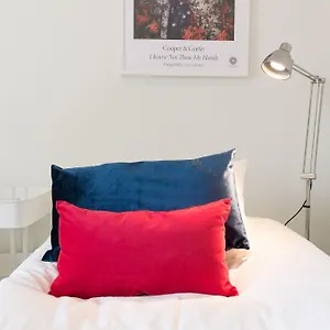 Cervantes Apartment *