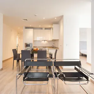 Apartment Urbe10 Premium Atarazanas 4 Bedrooms *