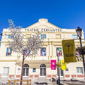 Deluxe Larios Center Apartment