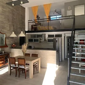 Casa Tipo Loft Con Piscina A Un Paso Del Centro Malaga