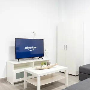 Apartment Apartamento La Paloma B Malaga