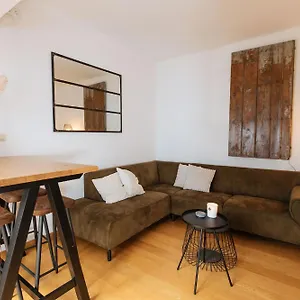 Apartment Casa Riad With Spacious Patio - Tcm *