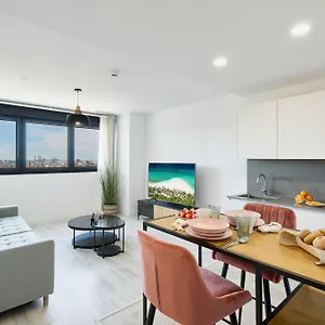 Apartment Skyline By Lovely Malaga