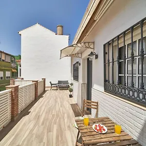 Apartment Seaside Charm In Malaga