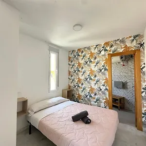 Huelin & Station Apartment