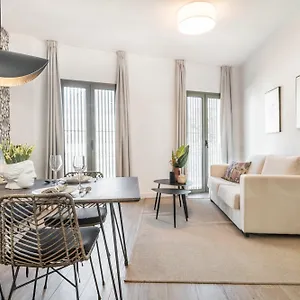 Modern With Private Terrace By Rems Malaga