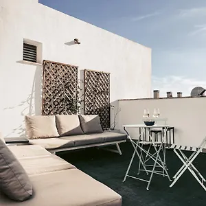 Apartment Centric Elegant & Private Terrace *
