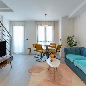 Sanctuary, By Cazul Apartment *