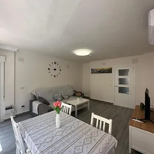 Cosy In 10' From The Beach - Rene Apartment Malaga